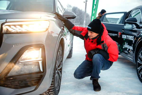 Глубокая заморозка: Растегаев и шины Ikon на автомобилях Hongqi и BMW