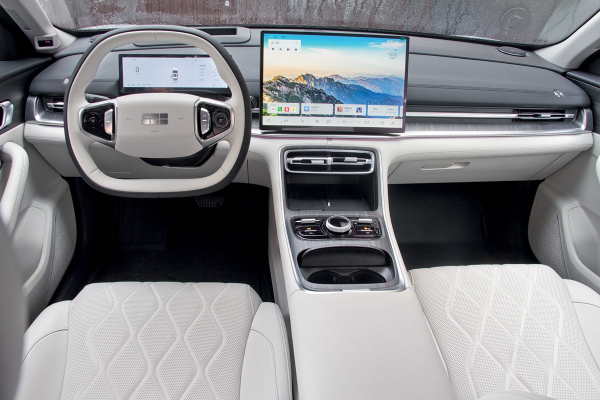 Серверная петля. Geely Galaxy A7 в руках Леонида Голованова Серверная петля. Geely Galaxy A7 в руках Леонида Голованова